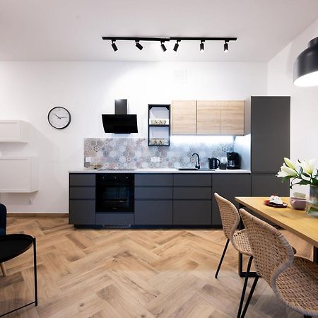 Native Apartments Pulaskiego 6 Краков Экстерьер фото